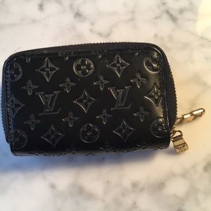Cute Louis Vuitton key wallet